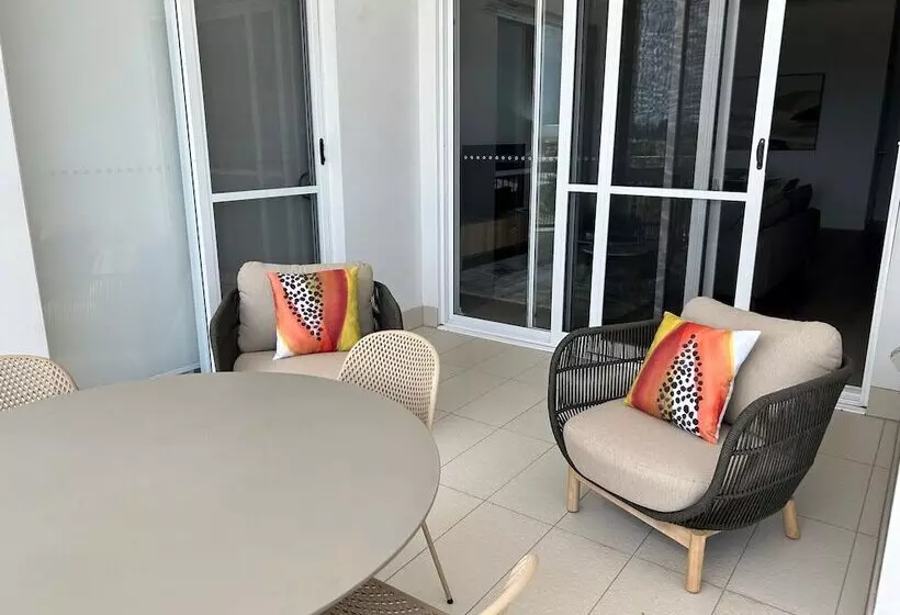 Boulevard North Lakes