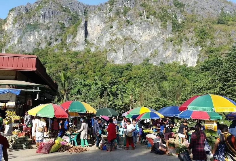 مسافرخانه Banana Grove El Nido