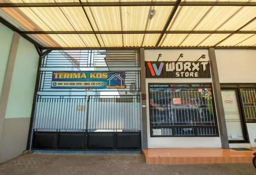 ホテル Airy Syariah Kutisari Selatan 21 Surabaya