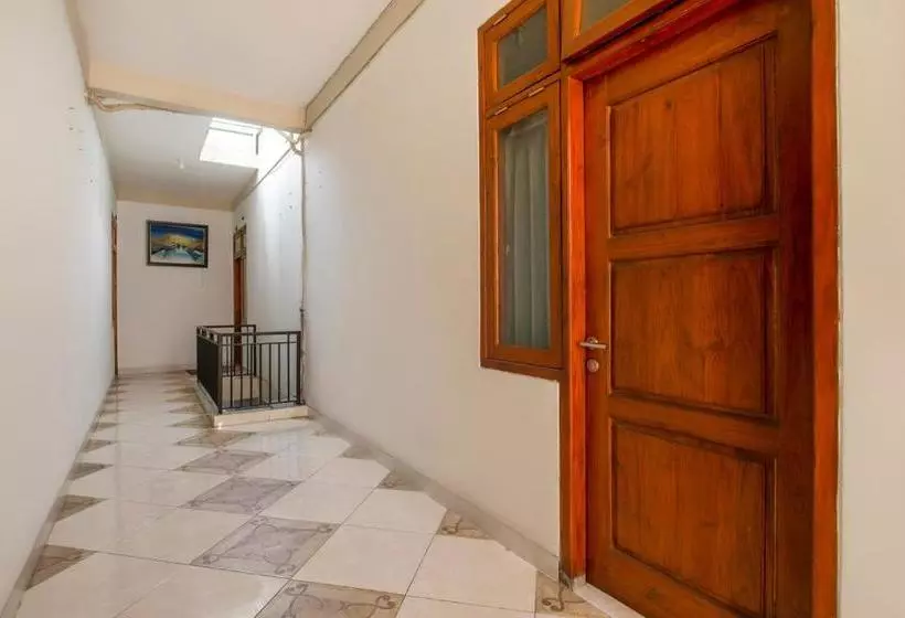 ホテル Airy Syariah Kutisari Selatan 21 Surabaya