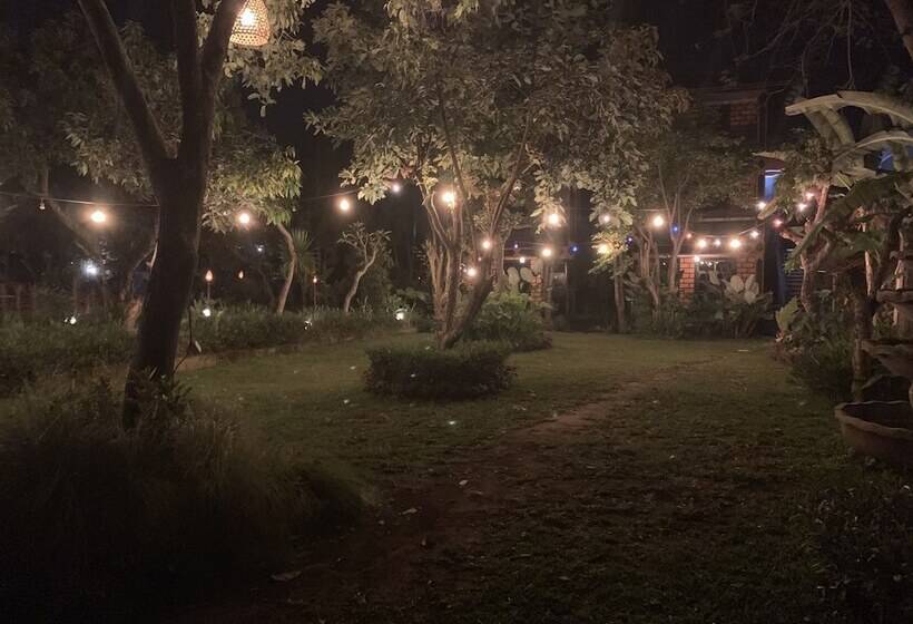 Отель Batur Sunrise Guesthouse