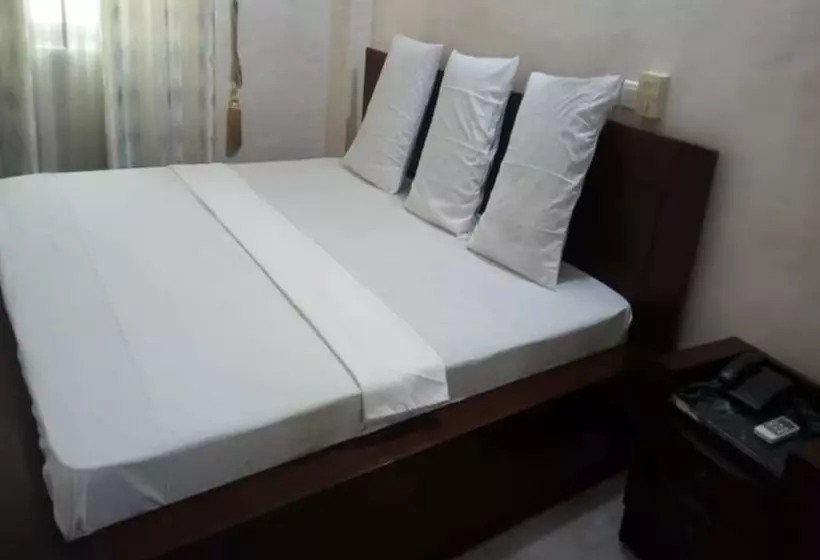 هتل Hôtel Saint Louis