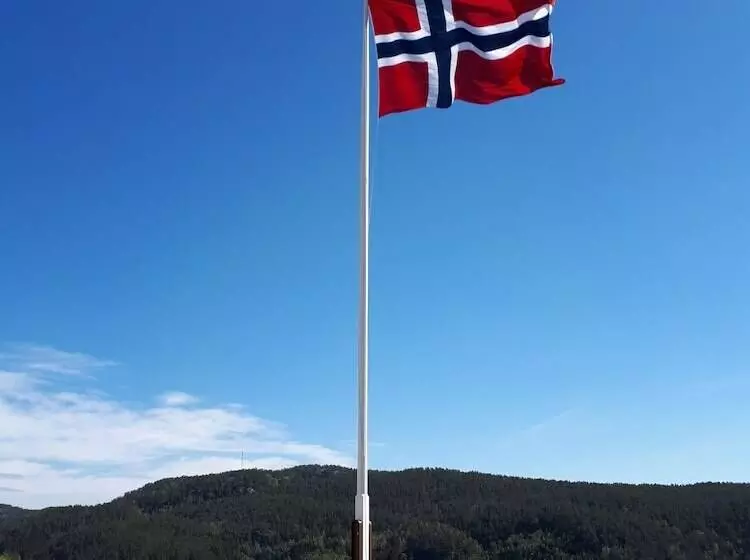 Hotelli L Eikerapen Gjestegard