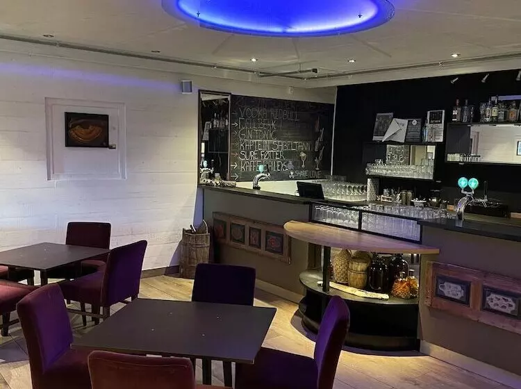 Hotelli L Eikerapen Gjestegard