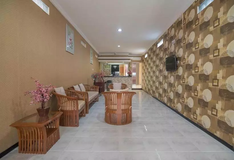 Majatalo Reddoorz Near Mt Haryono Semarang