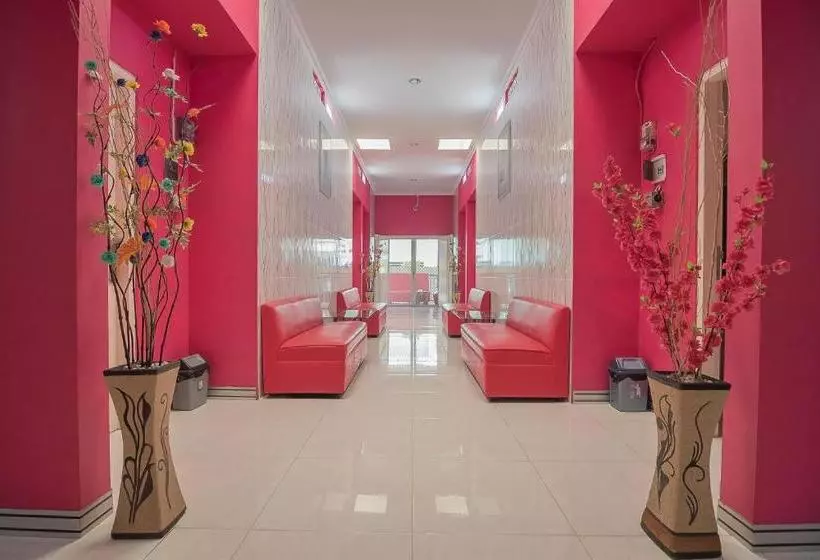 Majatalo Reddoorz Near Mt Haryono Semarang