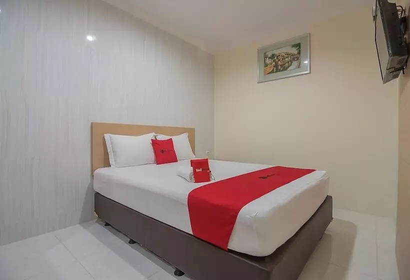 Majatalo Reddoorz Near Mt Haryono Semarang