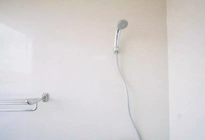 ペンション Reddoorz Plus Near Discovery Shopping Mall Bali