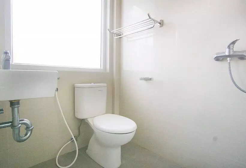 ペンション Reddoorz Plus Near Discovery Shopping Mall Bali