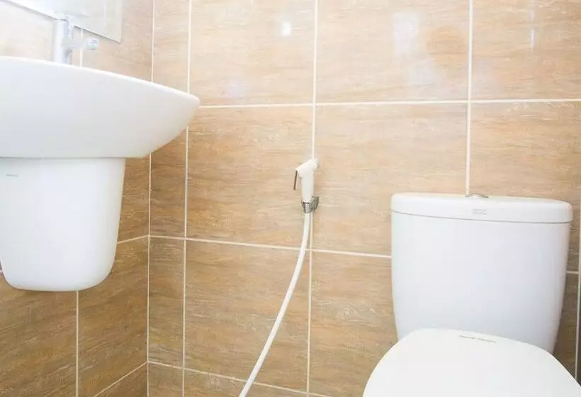 ペンション Reddoorz Plus Near Discovery Shopping Mall Bali