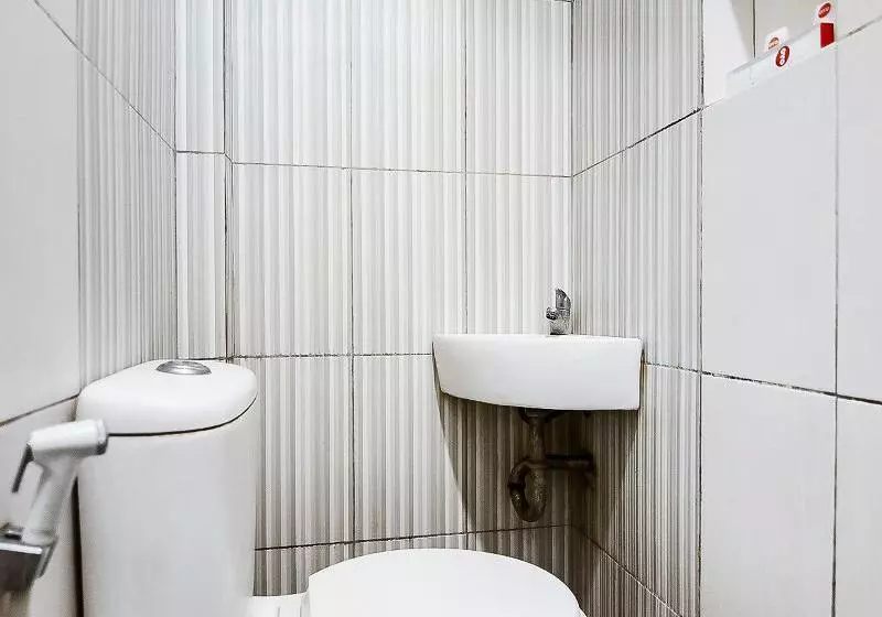 ユースホステル Best By Oyo Rooms