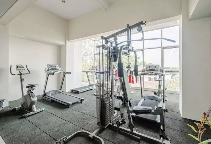 ユースホステル Micasa Residence By Oyo Rooms