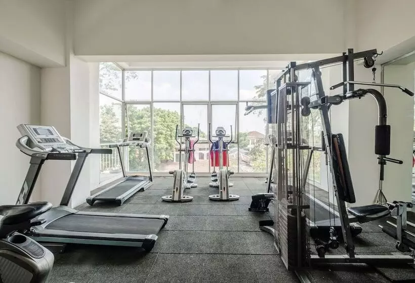 ユースホステル Micasa Residence By Oyo Rooms