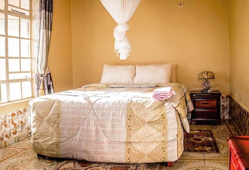 Bed and Breakfast Lindas's Lodge