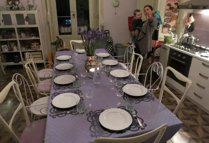 تختخواب و صبحانه Maison Decò