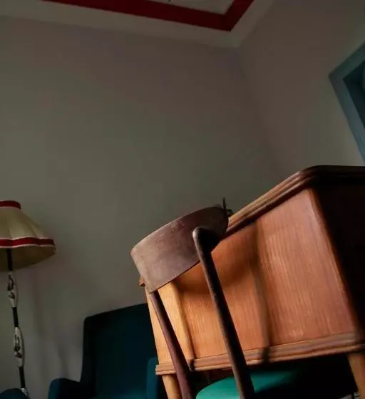 تختخواب و صبحانه Maison Decò