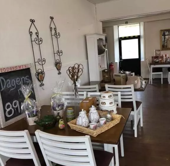 簡易ホテル Døstrup Landevejskro & Motel