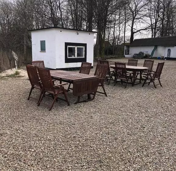 簡易ホテル Døstrup Landevejskro & Motel