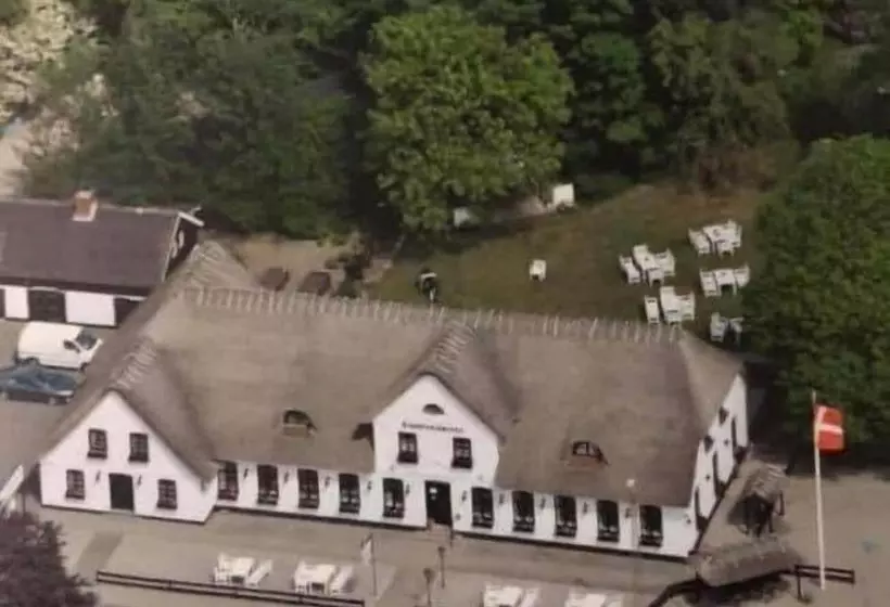 簡易ホテル Døstrup Landevejskro & Motel