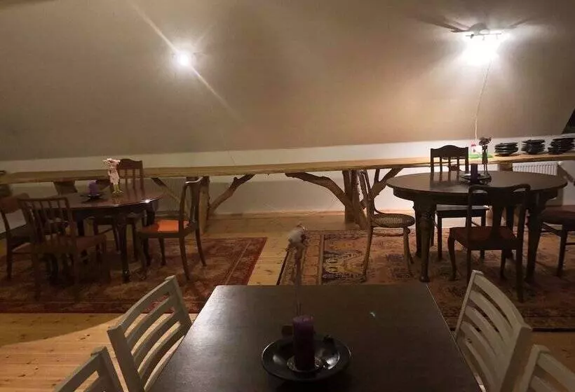 簡易ホテル Døstrup Landevejskro & Motel