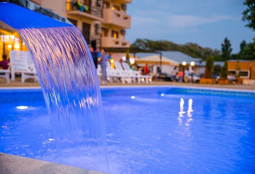 בית מלון כפרי Alfa Summer