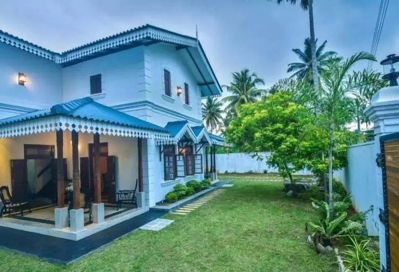 ホテル Headman House Antique Villa A Seaside Royal Stay