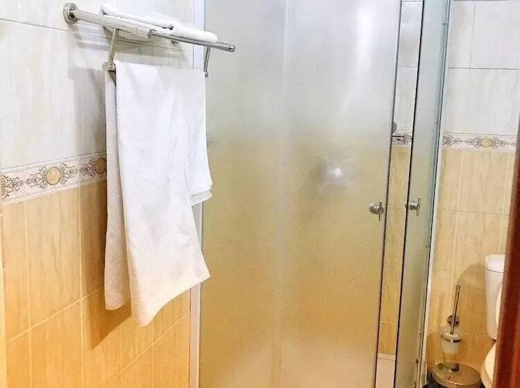 هتل Park House Taldykorgan