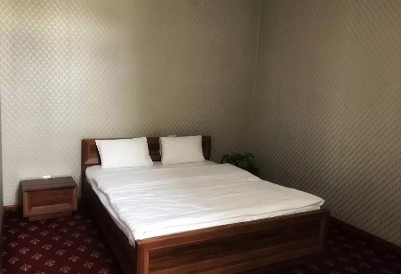 هتل Park House Taldykorgan