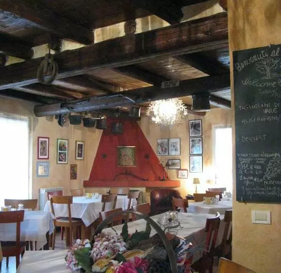 Maaseutuhotelli Sostio A Levante