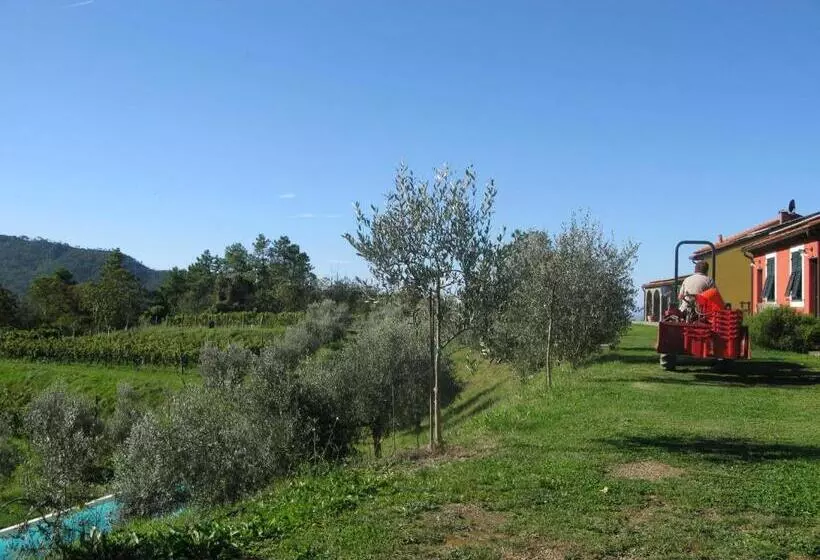 Maaseutuhotelli Sostio A Levante