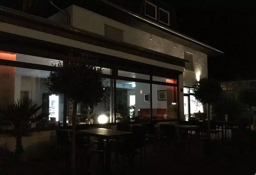 Sevendays Hotel And Boardinghouse Kirchheim