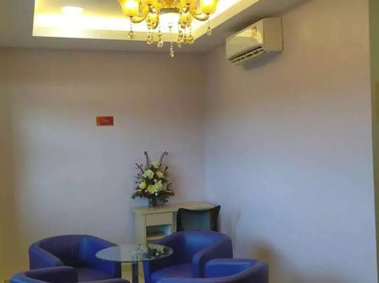 هتل Victory Inn