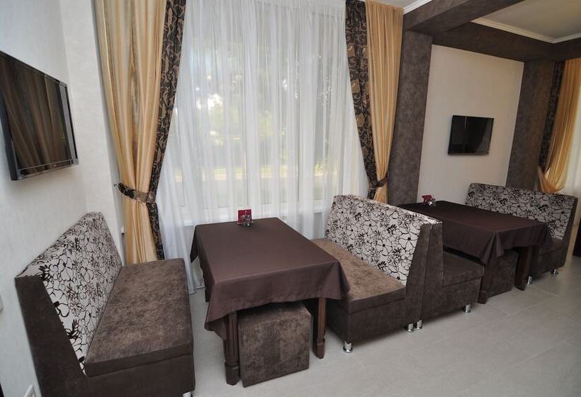 פנסיון Guest House Helena