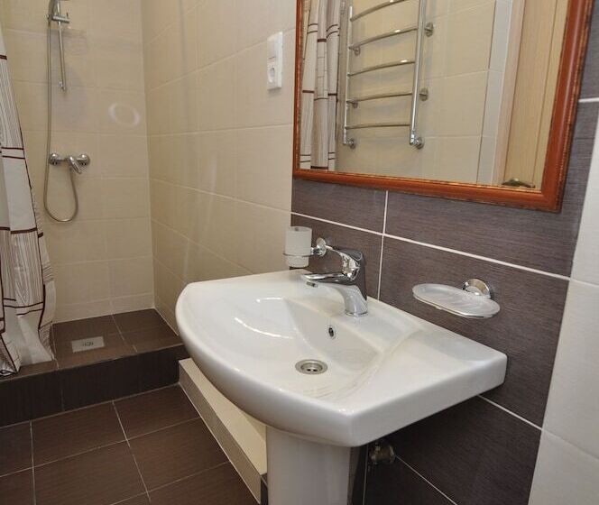 פנסיון Guest House Helena