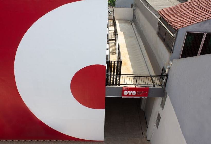 پانسیون Kamar Keluarga Mahkota 8 By Oyo Rooms