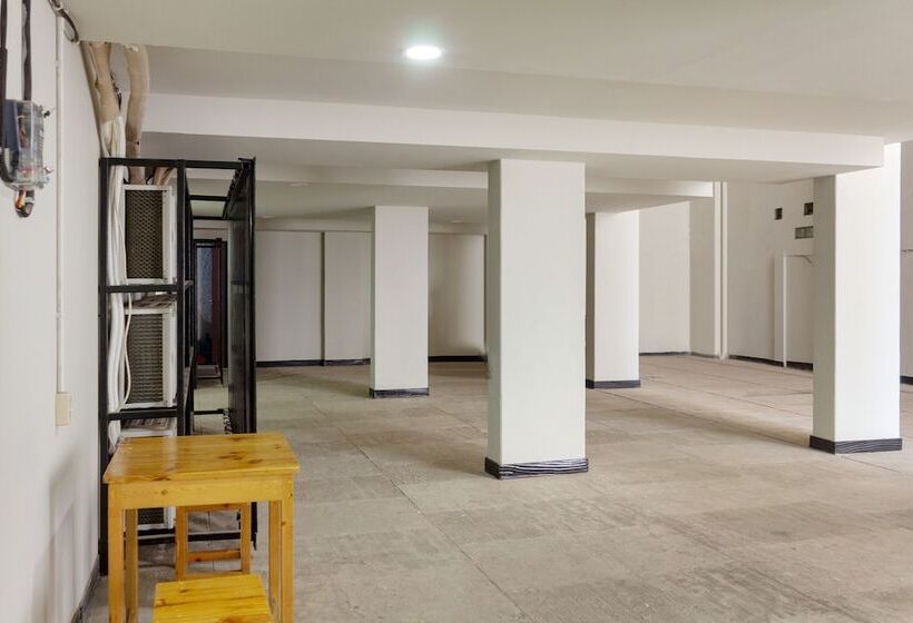 پانسیون Kamar Keluarga Mahkota 8 By Oyo Rooms