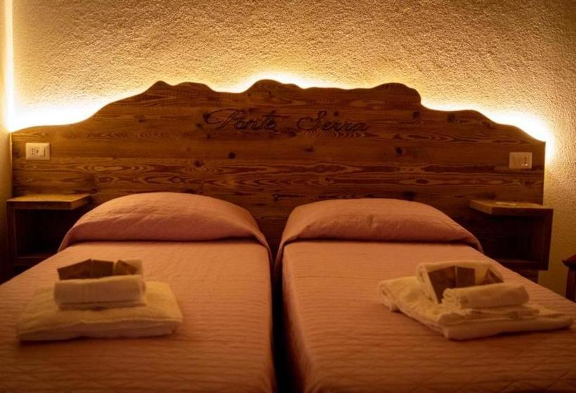 פנסיון Locanda Ponte Serra