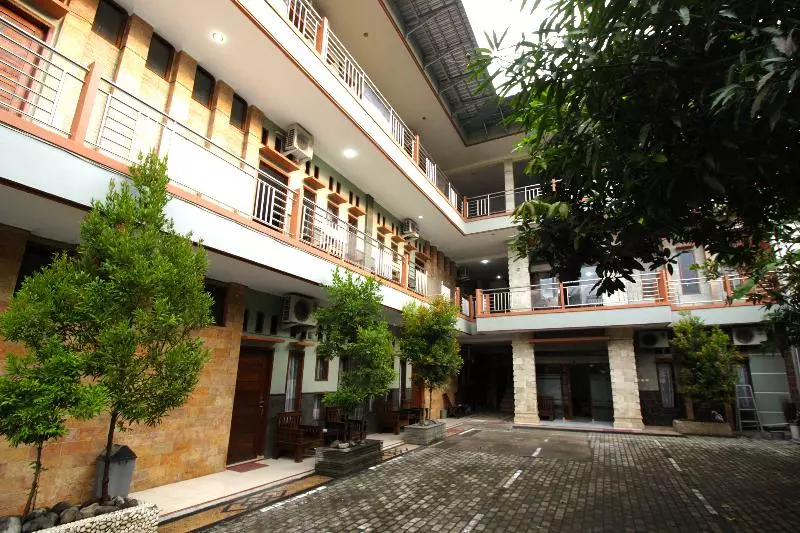 Abad Baru Hotel By Oyo Rooms