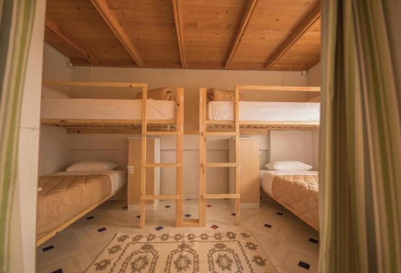 הוסטל Mosaic Home