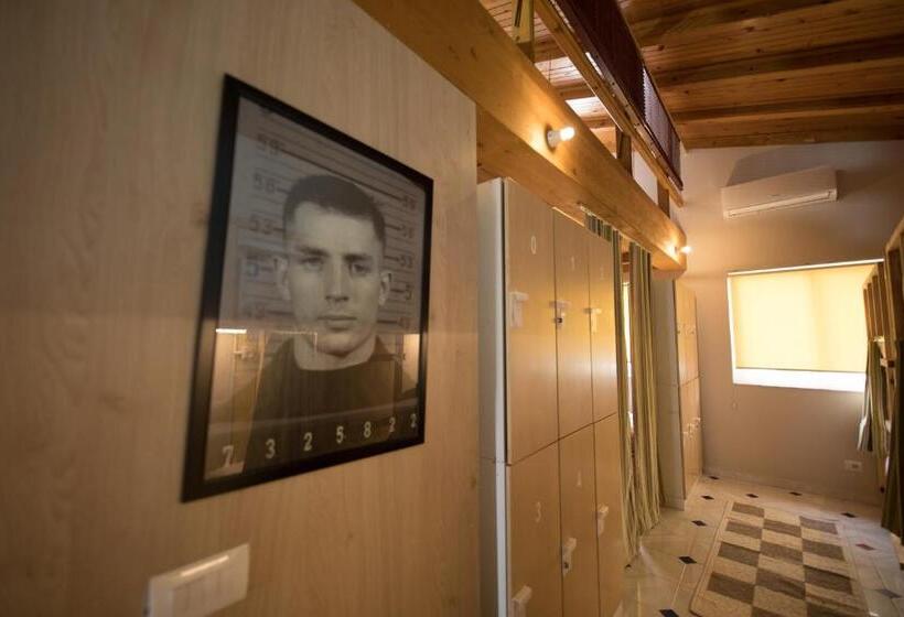 הוסטל Mosaic Home