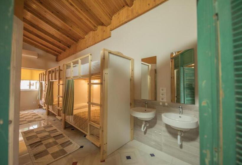 הוסטל Mosaic Home