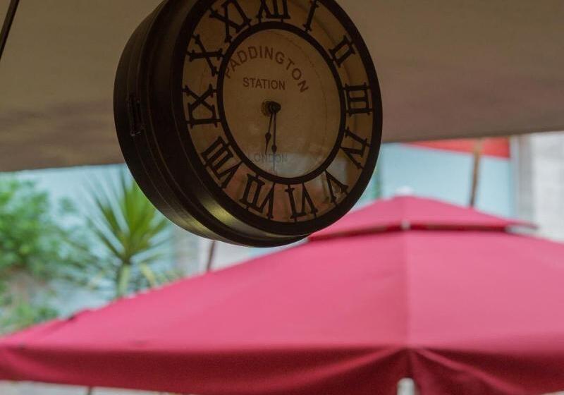 הוסטל Mosaic Home