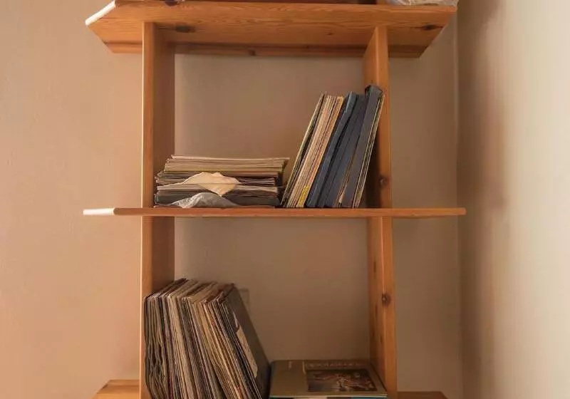 هاستل Mosaic Home