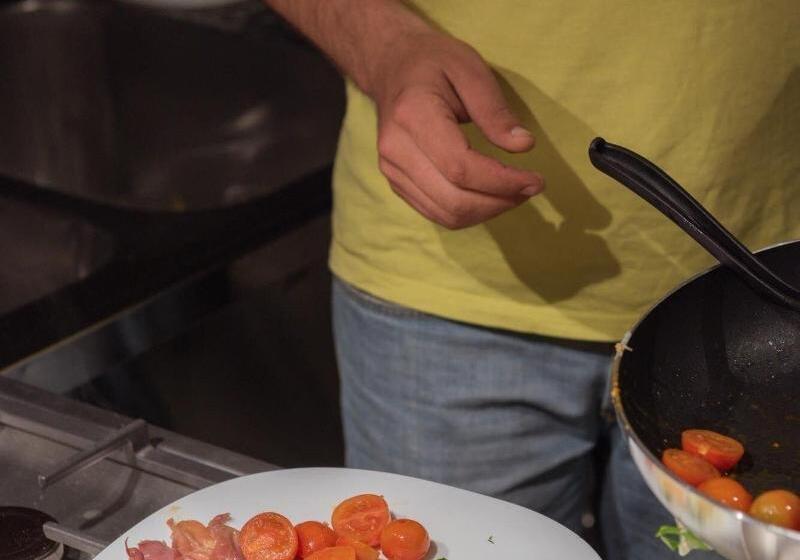 הוסטל Mosaic Home