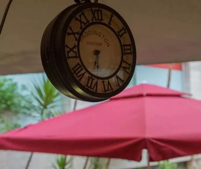 هاستل Mosaic Home