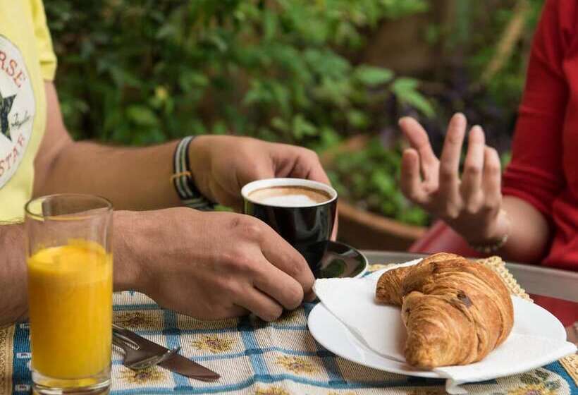 הוסטל Mosaic Home