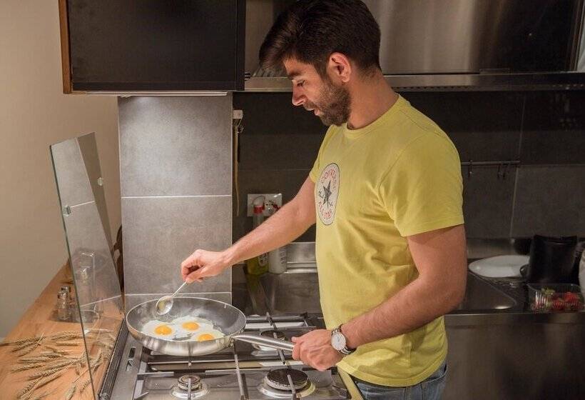 הוסטל Mosaic Home