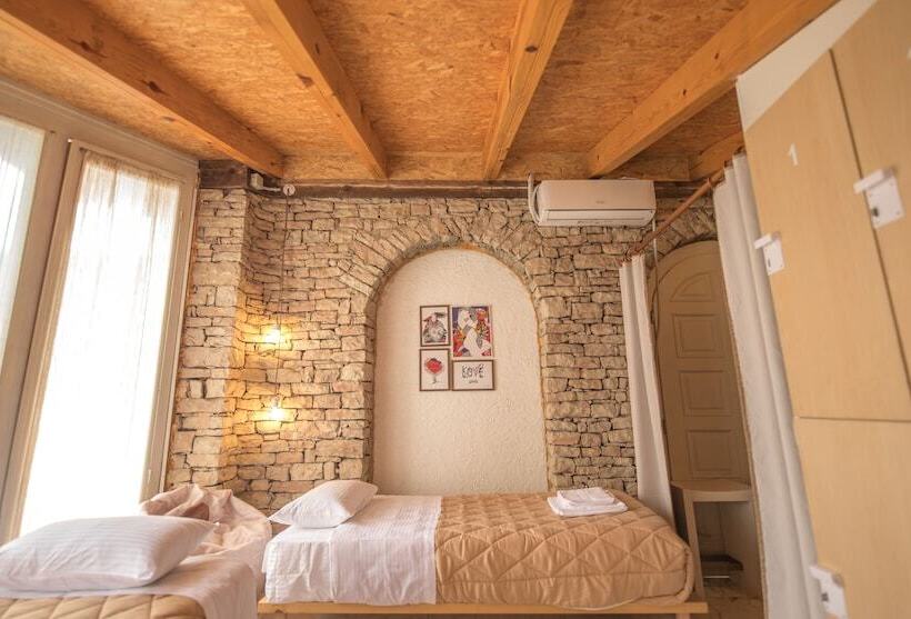 הוסטל Mosaic Home