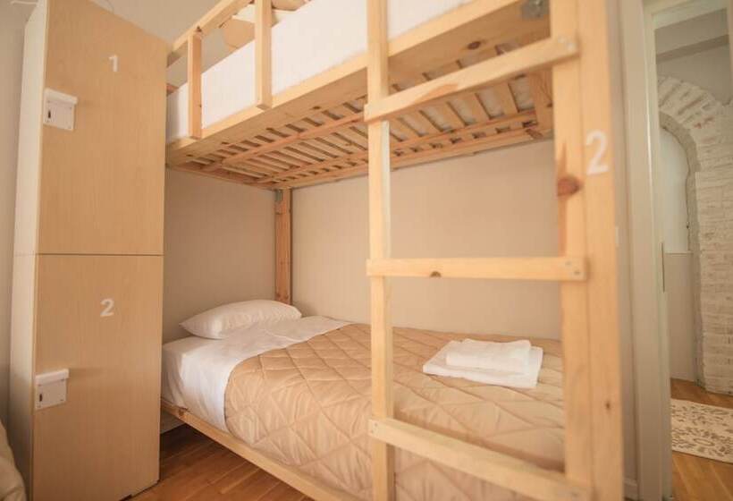 הוסטל Mosaic Home