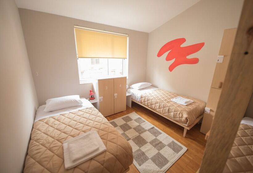 הוסטל Mosaic Home